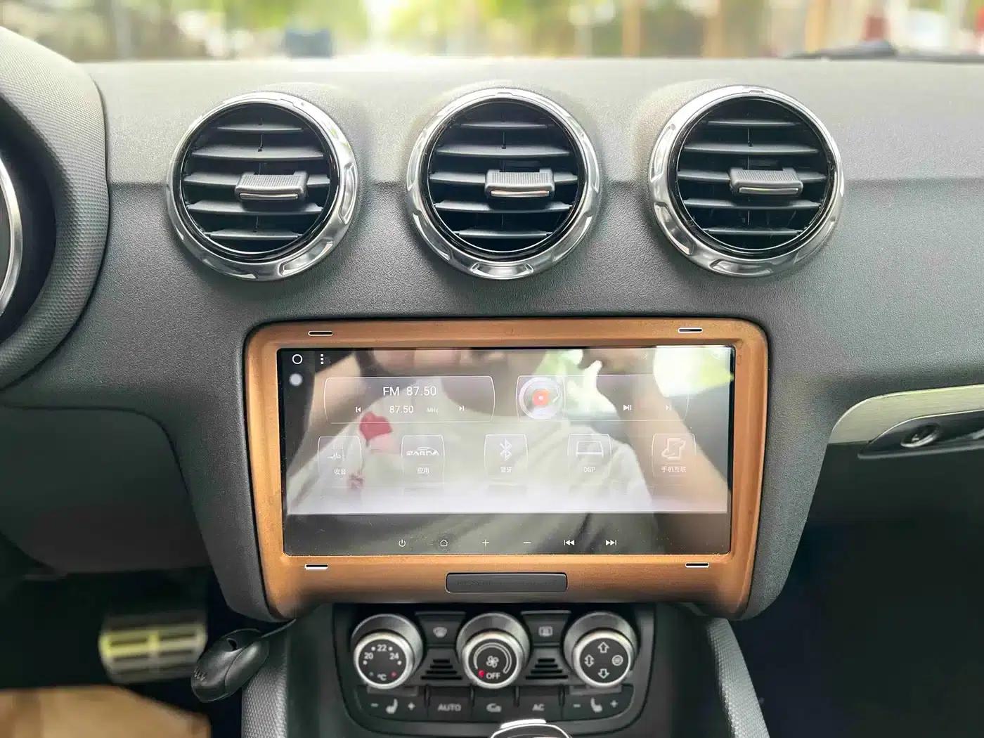 2011 Audi TT Coupe 2.0TFSI — миниатюра 12