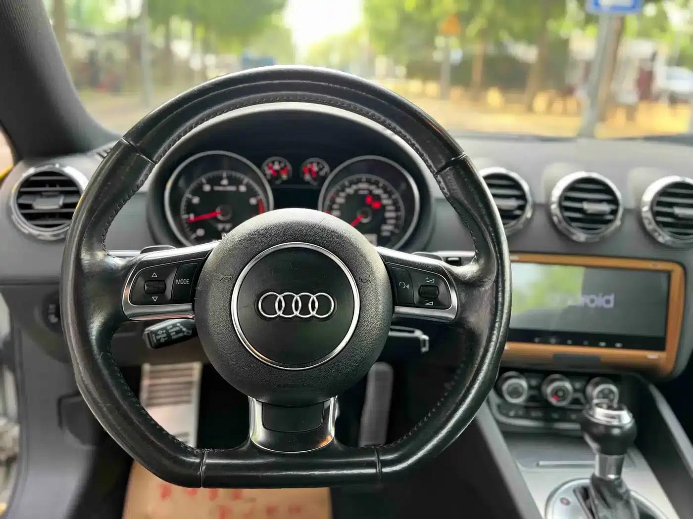 2011 Audi TT Coupe 2.0TFSI — миниатюра 10
