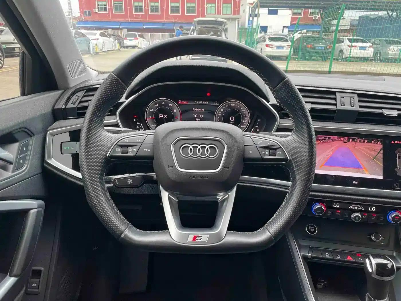 Audi Q3 Sportback 2022 40 TFSI Fashion Edition — миниатюра 11
