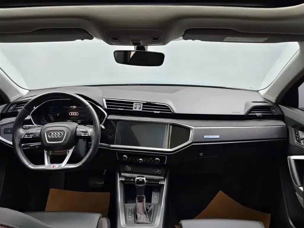 Audi Q3 Sportback 2022 40 TFSI RS Package (Sports Edition) — миниатюра 8