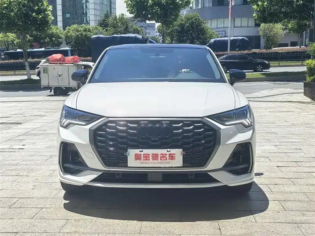 Audi Q3 Sportback 2025 quattro 45th Anniversary Edition 40TFSI Fashion Model — миниатюра 2