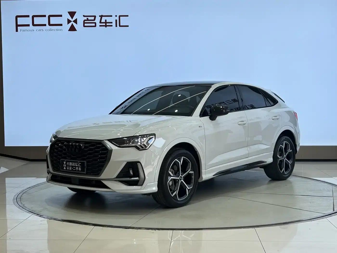 Audi Q3 Sportback 2024 40 TFSI Fashion Edition — миниатюра 1