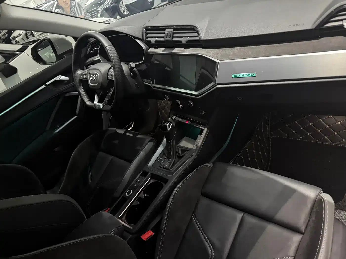 Audi Q3 Sportback 2020 45 TFSI quattro Custom Premium Edition — миниатюра 12