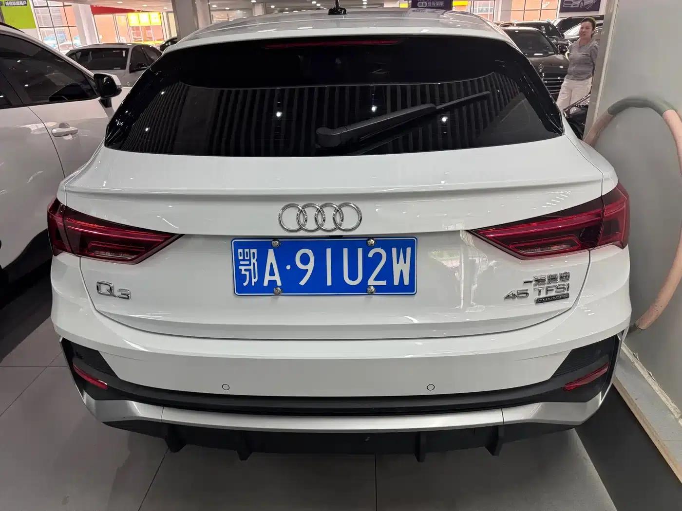 Audi Q3 Sportback 2020 45 TFSI quattro Custom Premium Edition — миниатюра 5
