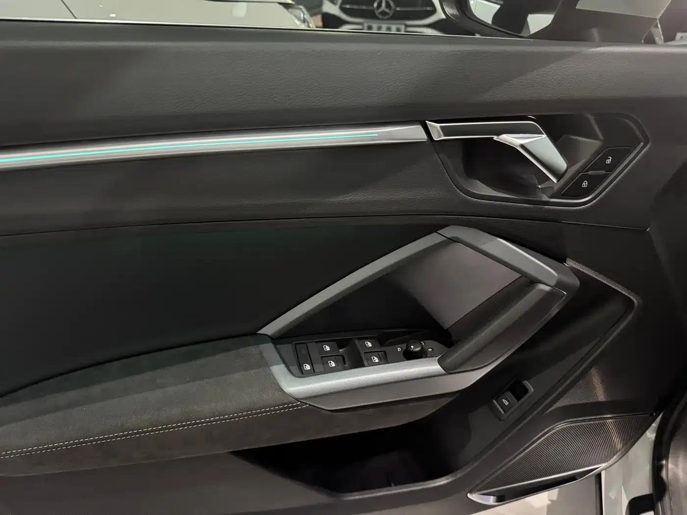 Audi Q3 Sportback 2020 45 TFSI quattro Custom Premium Edition — миниатюра 6
