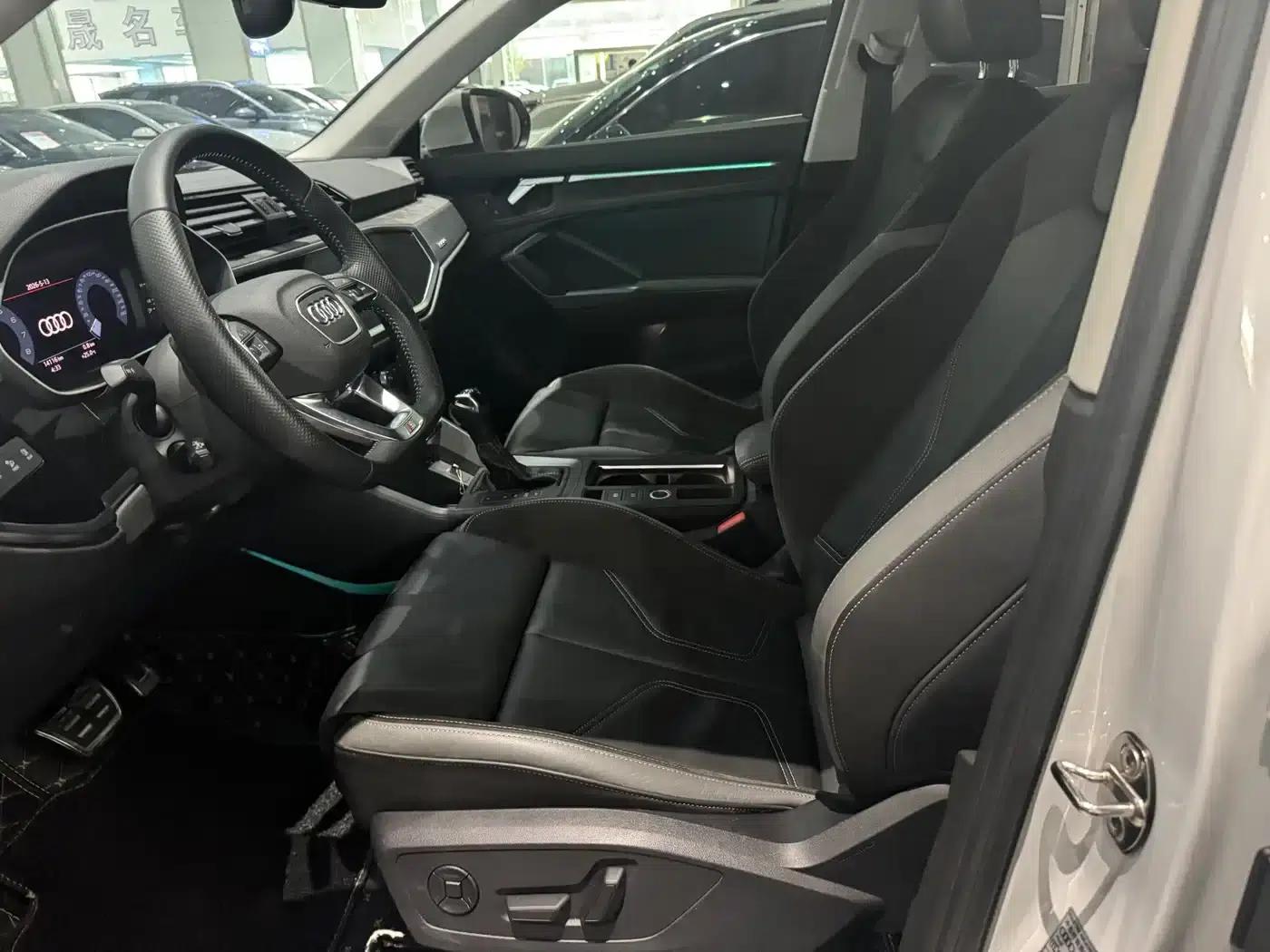 Audi Q3 Sportback 2020 45 TFSI quattro Custom Premium Edition — миниатюра 7