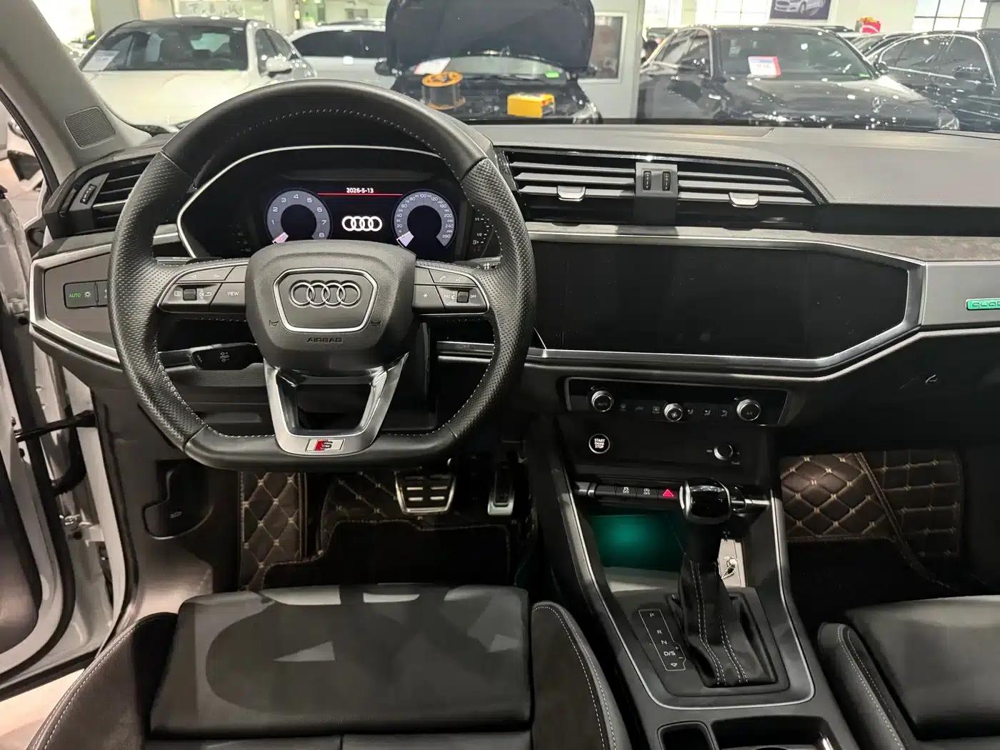 Audi Q3 Sportback 2020 45 TFSI quattro Custom Premium Edition — миниатюра 9