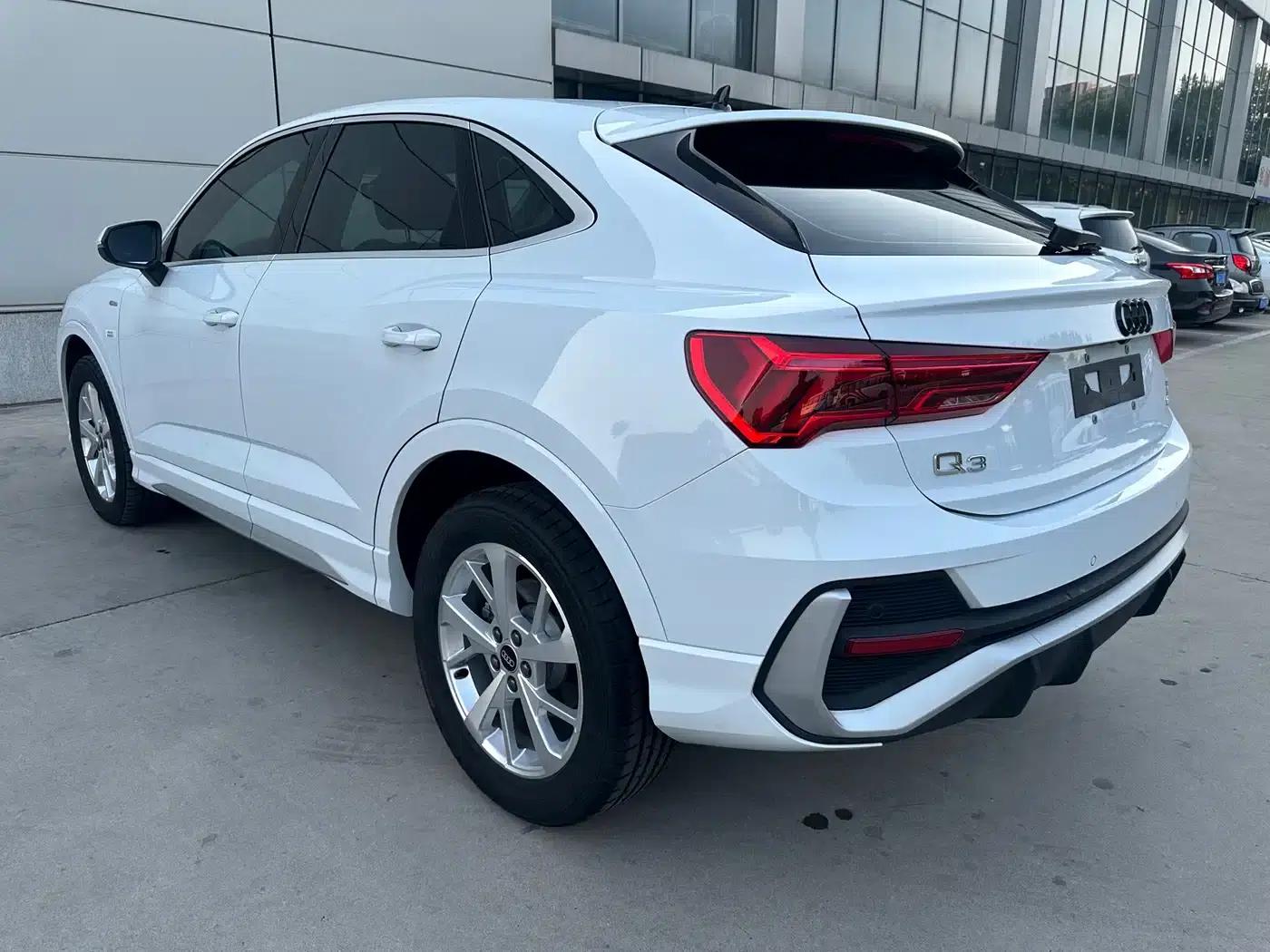 Audi Q3 Sportback 2023 35 TFSI Progressive (1.4T) — миниатюра 14