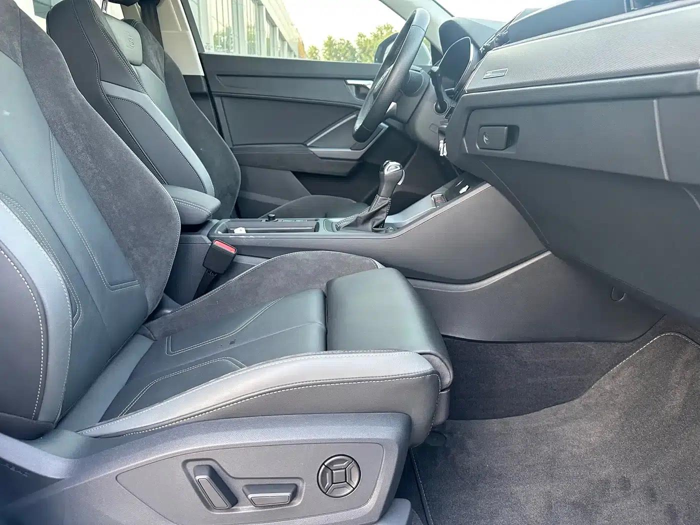 Audi Q3 Sportback 2023 35 TFSI Progressive (1.4T) — миниатюра 8