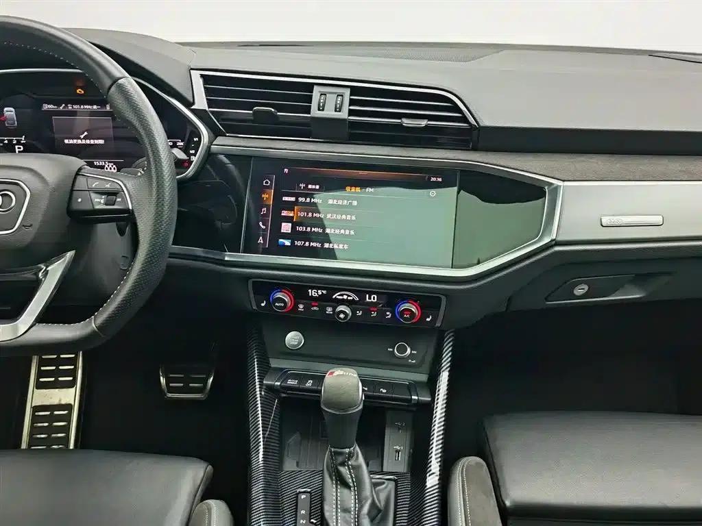 Audi Q3 Sportback 2020 40 TFSI Fashion Edition — миниатюра 12
