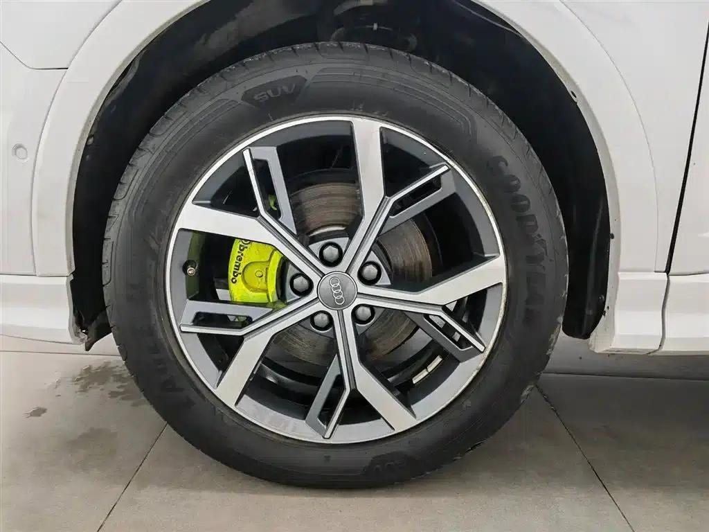 Audi Q3 Sportback 2020 40 TFSI Fashion Edition — миниатюра 17