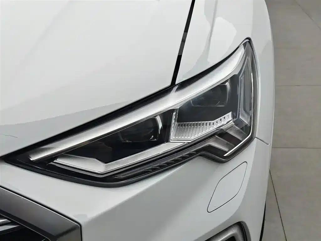 Audi Q3 Sportback 2020 40 TFSI Fashion Edition — миниатюра 7