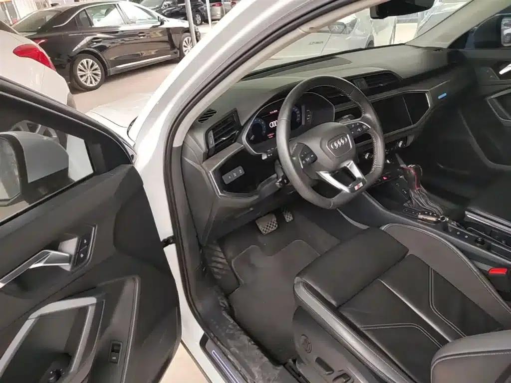 Audi Q3 Sportback 2020 40 TFSI Fashion Edition — миниатюра 16