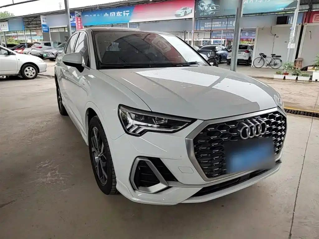 Audi Q3 Sportback 2020 40 TFSI Fashion Edition — миниатюра 4