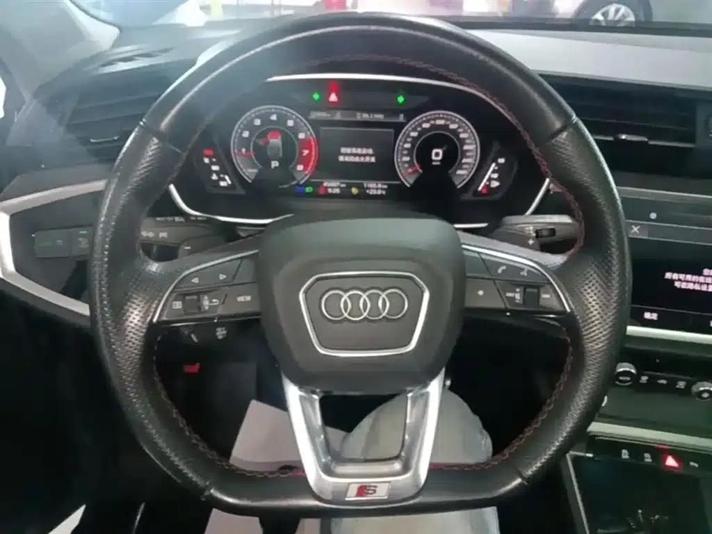 Audi Q3 Sportback 2023 40 TFSI RS Package (Extreme Speed Edition) — миниатюра 11