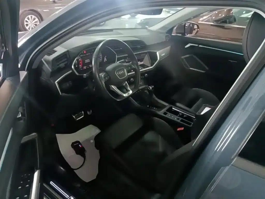 Audi Q3 Sportback 2023 40 TFSI RS Package (Extreme Speed Edition) — миниатюра 15