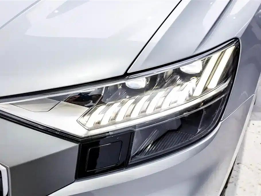 Audi Q8 2019 55 TFSI Dynamic Edition — миниатюра 12