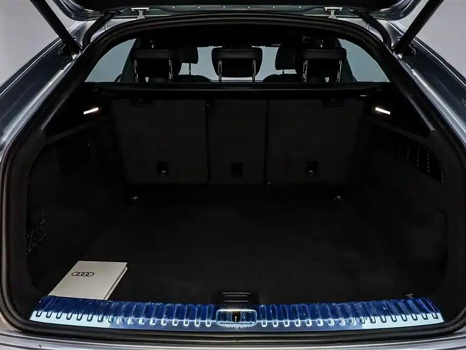 Audi Q8 2019 55 TFSI Dynamic Edition — миниатюра 23