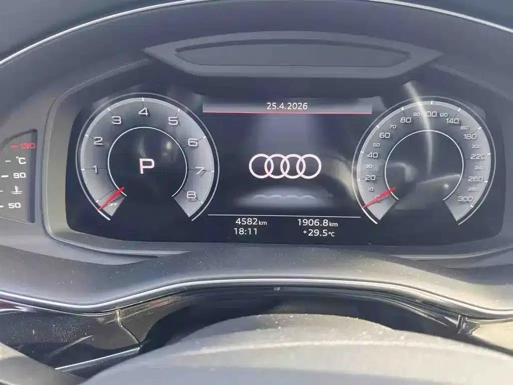 Audi Q8 2024 55 TFSI Luxury Dynamic — миниатюра 4