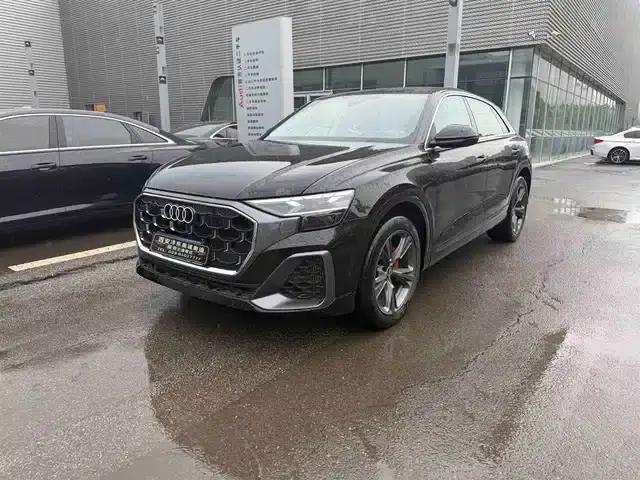 Audi Q8 2024 55 TFSI Luxury Dynamic