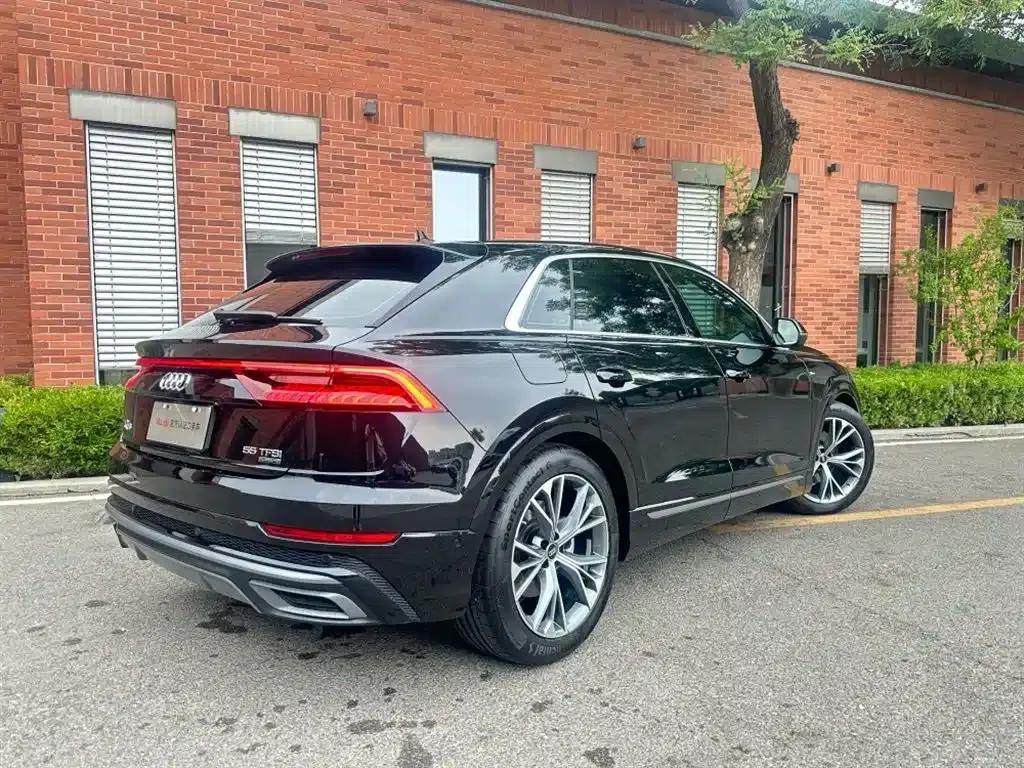 Audi Q8 2023 55 TFSI Luxury Dynamic — миниатюра 4