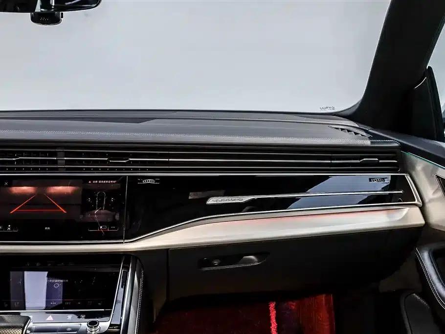 Audi Q8 2019 55 TFSI Dynamic Edition — миниатюра 32