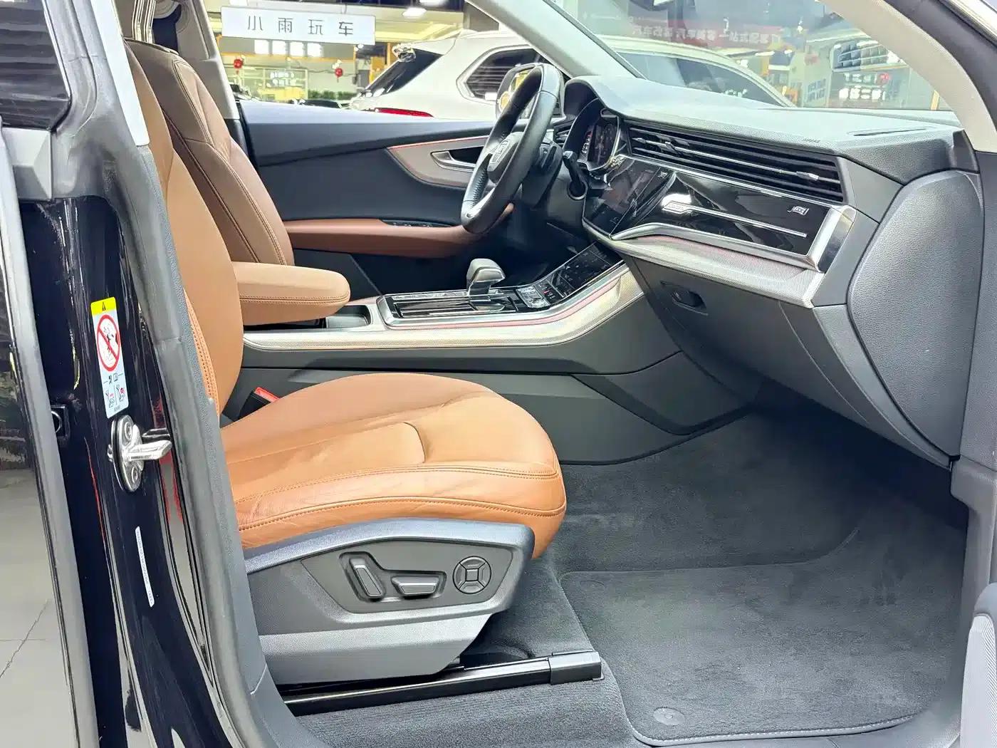 Audi Q8 2019 45 TFSI Luxury Elegance — миниатюра 12
