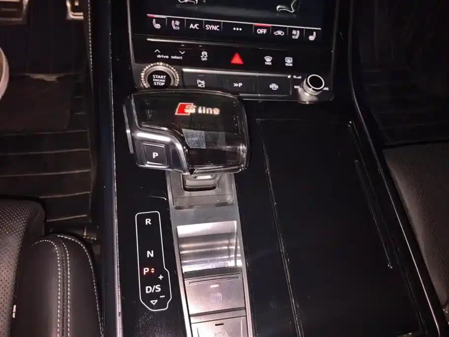 Audi Q8 2022 55 TFSI Premium Dynamic Edition — миниатюра 16