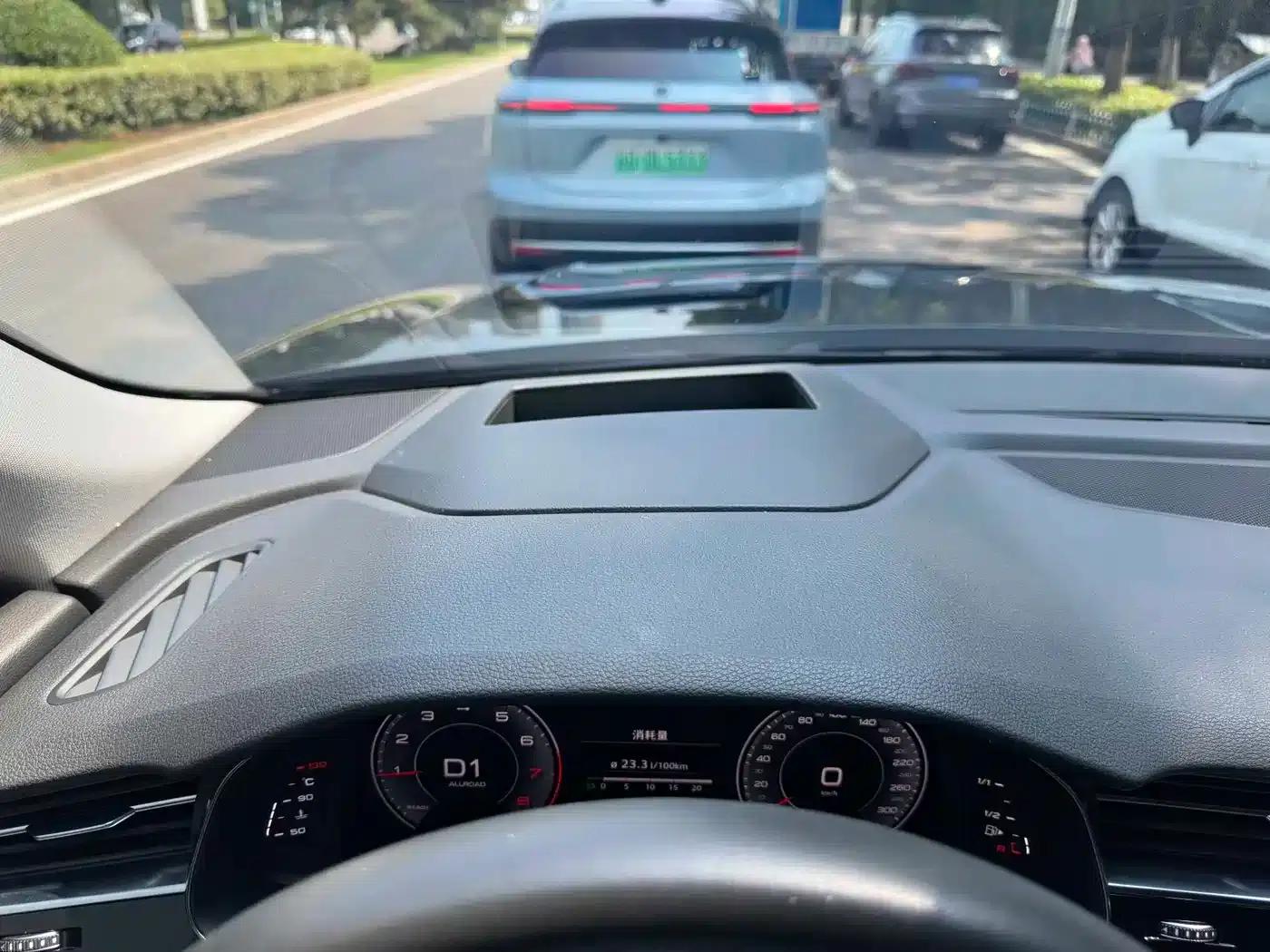 Audi Q8 2022 55 TFSI Luxury Dynamic — миниатюра 10