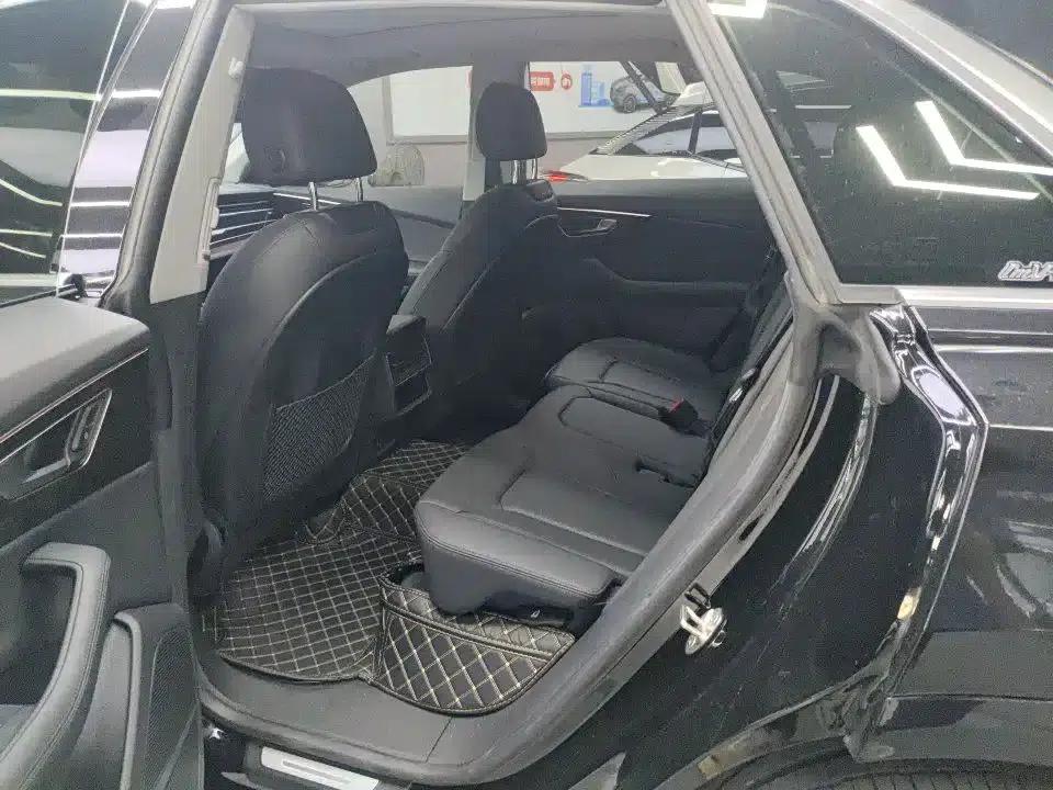 Audi Q8 2024 55 TFSI Luxury Dynamic — миниатюра 6