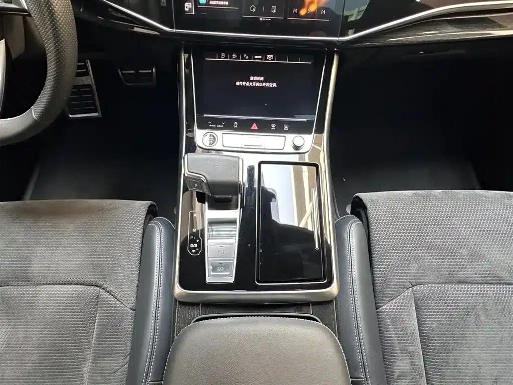 Audi Q8 2021 55 TFSI Premium Dynamic Edition — миниатюра 15