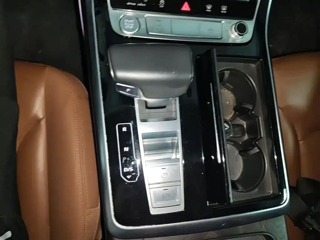 Audi Q8 2019 55 TFSI Luxury Dynamic — миниатюра 21