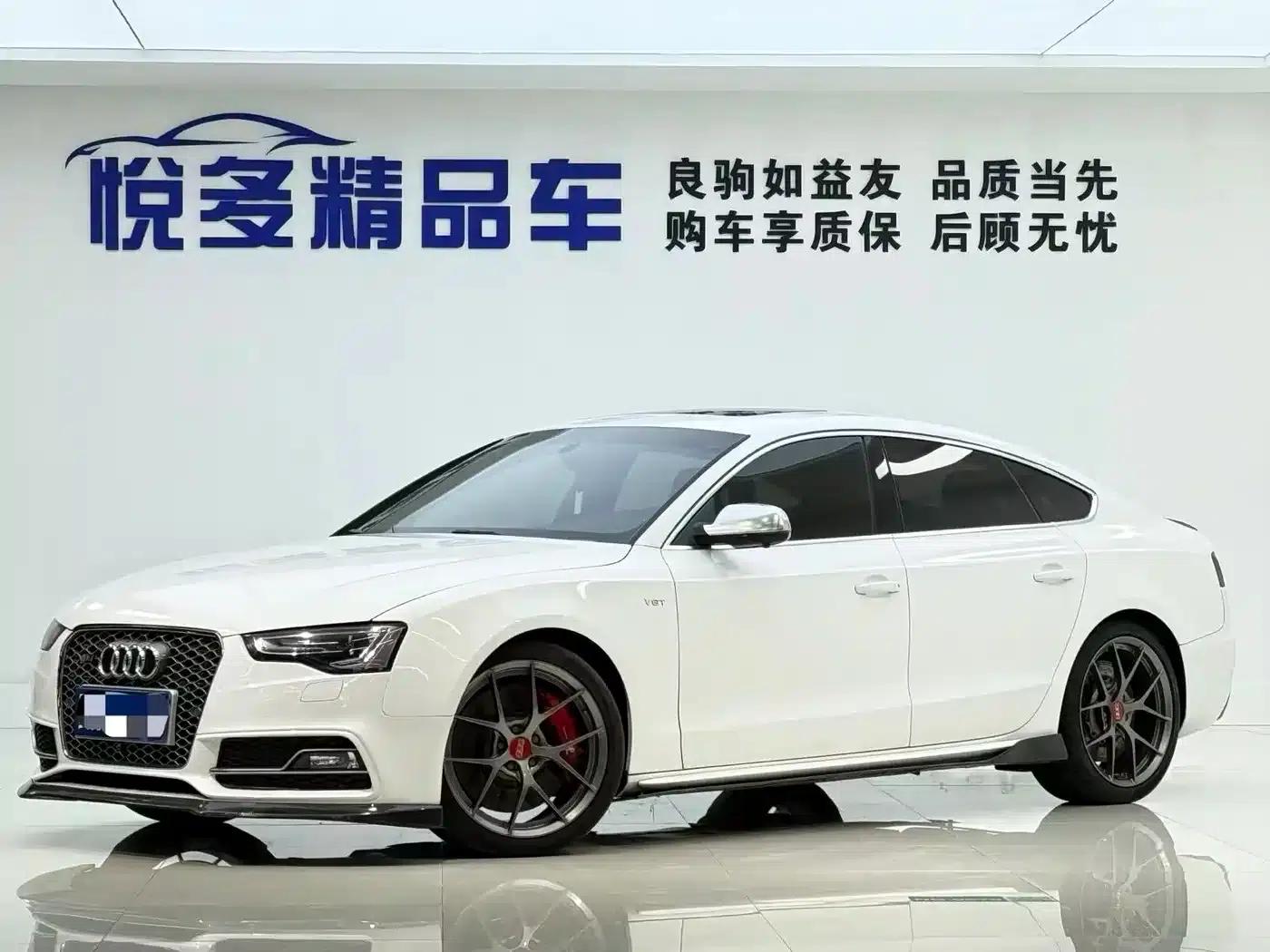2012 Audi S5 3.0T Sportback — миниатюра 1