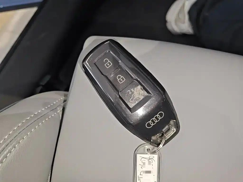 Audi Q6L e-tron 2026 First Edition — миниатюра 9