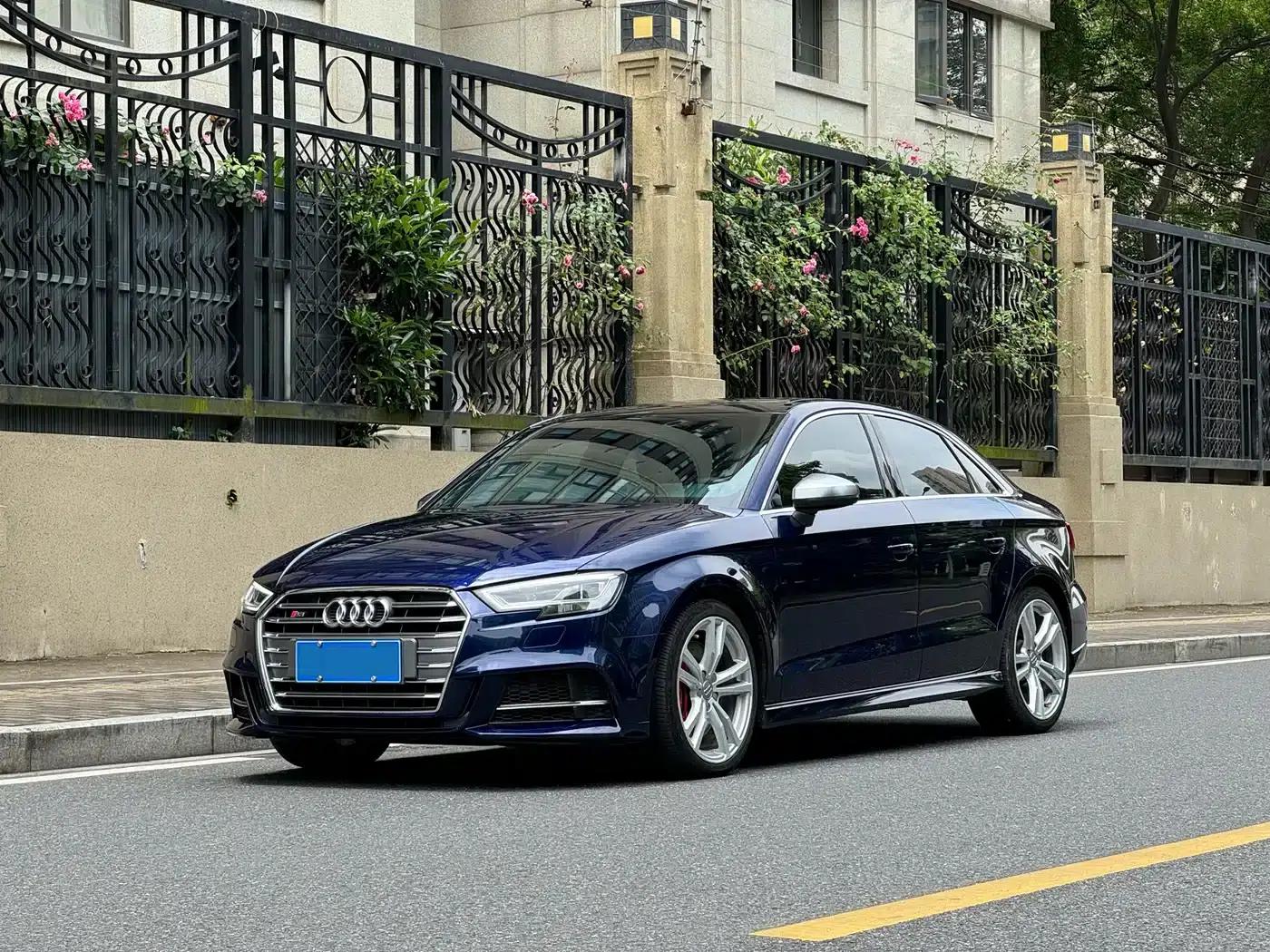 Audi S3 2017 Facelift S3 2.0T Limousine — миниатюра 1