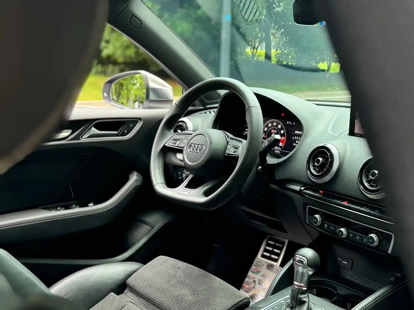 Audi S3 2017 Facelift S3 2.0T Limousine — миниатюра 17
