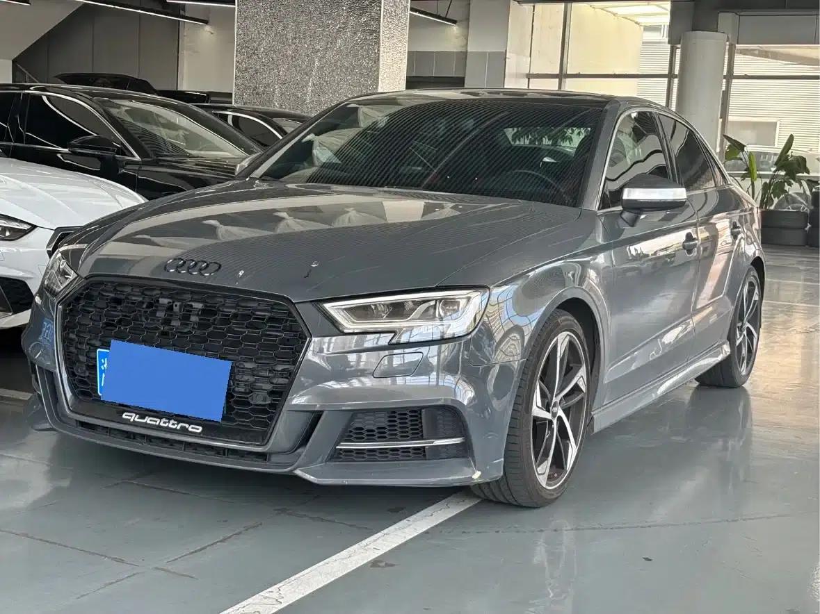 Audi S3 2019 Model S3 2.0T Limousine — миниатюра 1