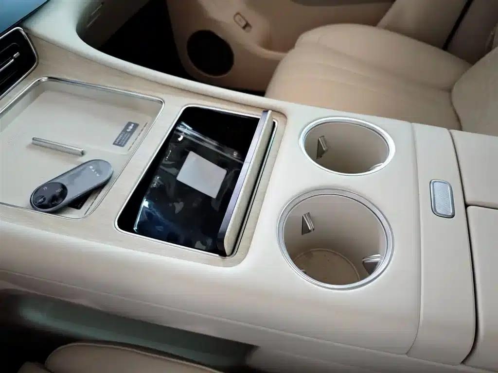 Wenjie M8 2025 Range Extended Max+ Version 53.4kWh 5-Seat Version (192-line LiDAR) — миниатюра 15
