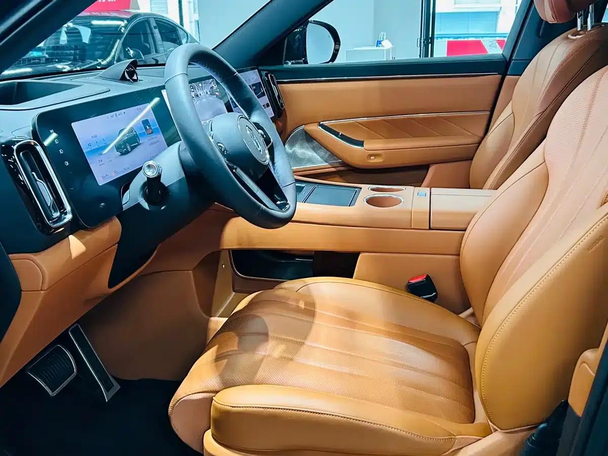 Wenjie M8 2025 Range Extended Ultra Edition 53.4kWh 6-Seat Version (192-line LiDAR) — миниатюра 7