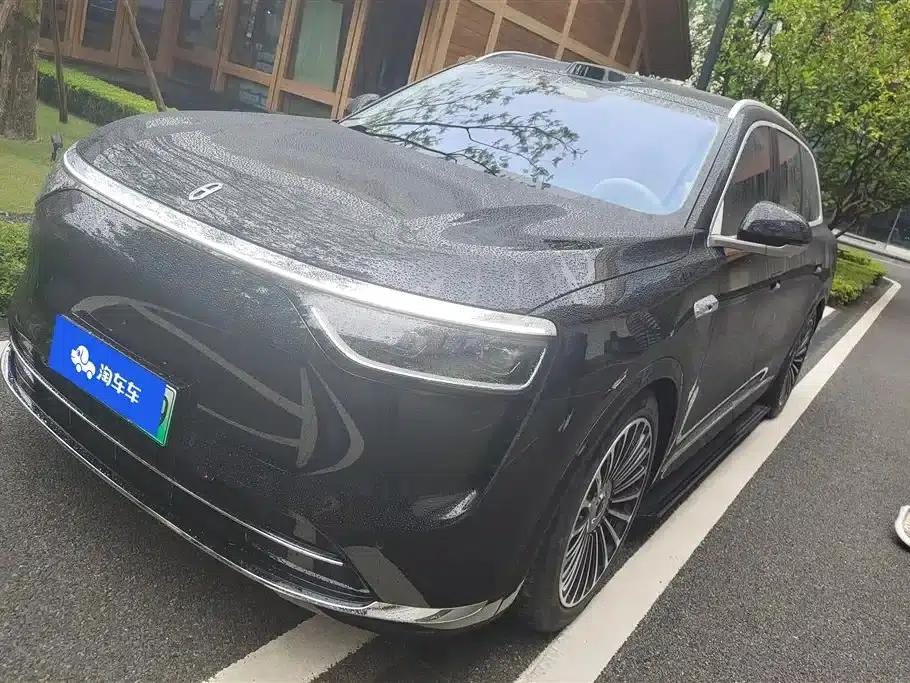 Wenjie M8 2025 Extended Range Ultra Edition 53.4kWh 5-Seat Version (192-line LiDAR) — миниатюра 1