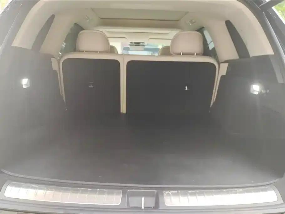 Wenjie M8 2025 Extended Range Ultra Edition 53.4kWh 5-Seat Version (192-line LiDAR) — миниатюра 4