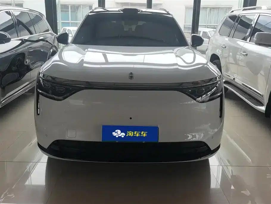 Wenjie M8 2025 Ultra Extended Range Edition (53.4kWh, 6-seater, 192-line LiDAR) — миниатюра 2