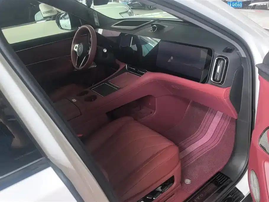 Wenjie M8 2025 Ultra Extended Range Edition (53.4kWh, 6-seater, 192-line LiDAR) — миниатюра 8