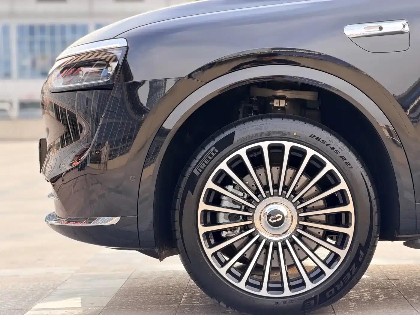 Wenjie M8 2025 Range Extended Ultra Edition 53.4kWh 6-Seat Version (192-line LiDAR) — миниатюра 3