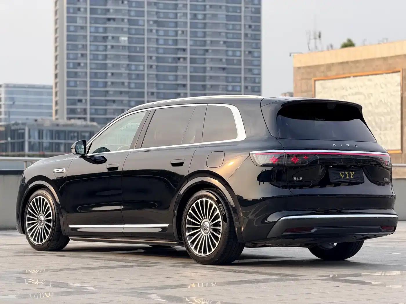 Wenjie M8 2025 Range Extended Ultra Edition 53.4kWh 6-Seat Version (192-line LiDAR) — миниатюра 5