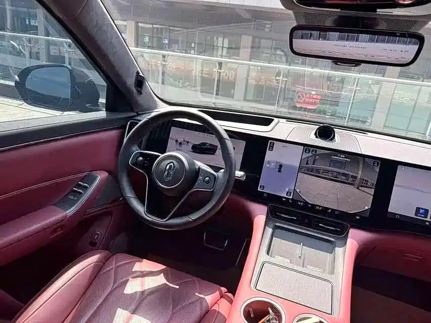 Wenjie M8 2025 Extended Range Ultra Edition 53.4kWh 5-Seat Version (192-line LiDAR) — миниатюра 8