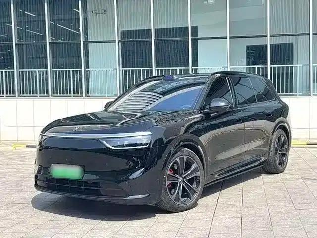 Wenjie M8 2025 Extended Range Ultra Edition 53.4kWh 5-Seat Version (192-line LiDAR)