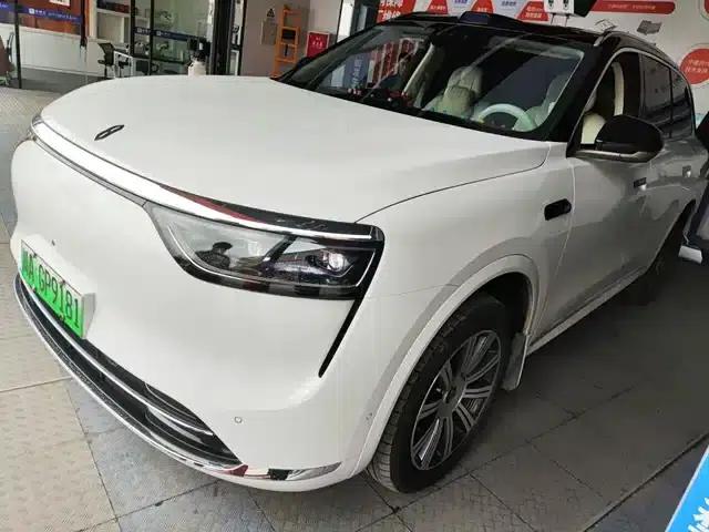 Wenjie M8 2025 Extended Range Max+ Version 53.4kWh 6-Seat Version (192-line LiDAR)