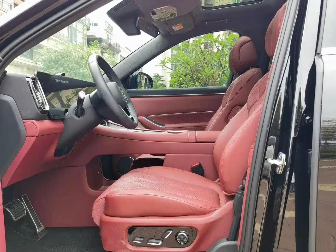 Wenjie M8 2025 Extended Range Max+ Version (53.4kWh, 6-seater, 192-line LiDAR) — миниатюра 14