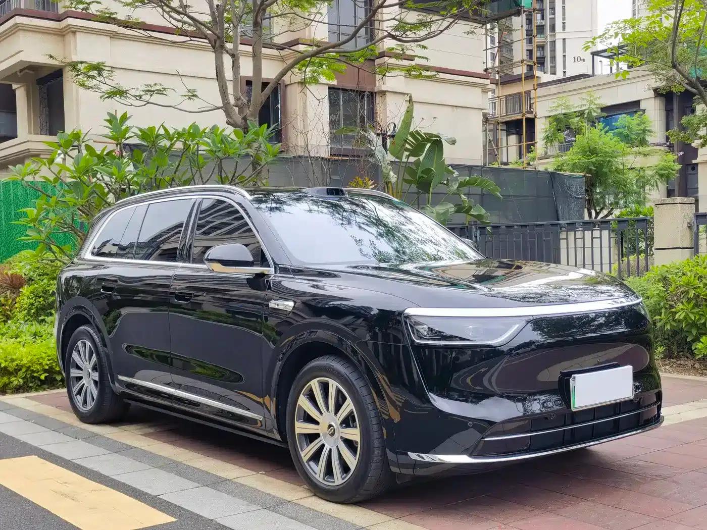Wenjie M8 2025 Extended Range Max+ Version (53.4kWh, 6-seater, 192-line LiDAR) — миниатюра 3